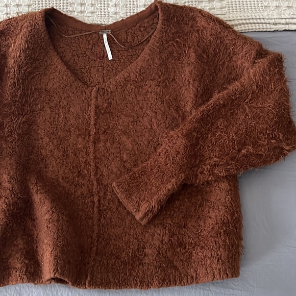 FREE PEOPLE BROWN FUZZY SWEATER S - Picture 5 of 10